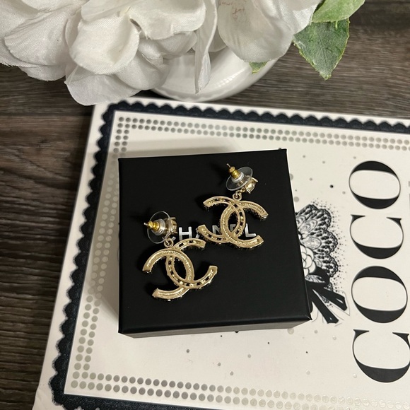 Chanel Large Dangle Crystal & Faux Pearl CC Earrings - Picture 8 of 10